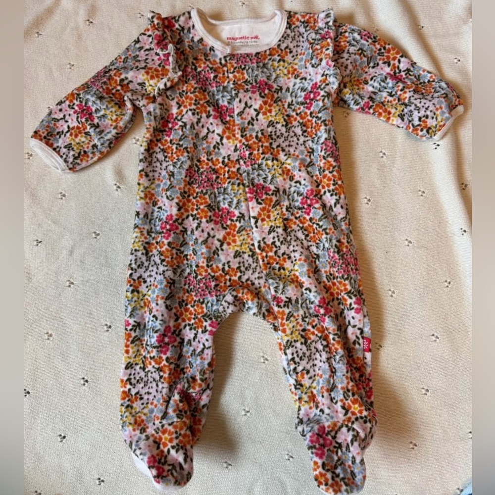 ditsy garden floral velour magnetic footie | 3M